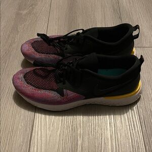 Nike Odyssey React Flyknit 2 Men's Shoes US Size 9.5 Black/Red Multi